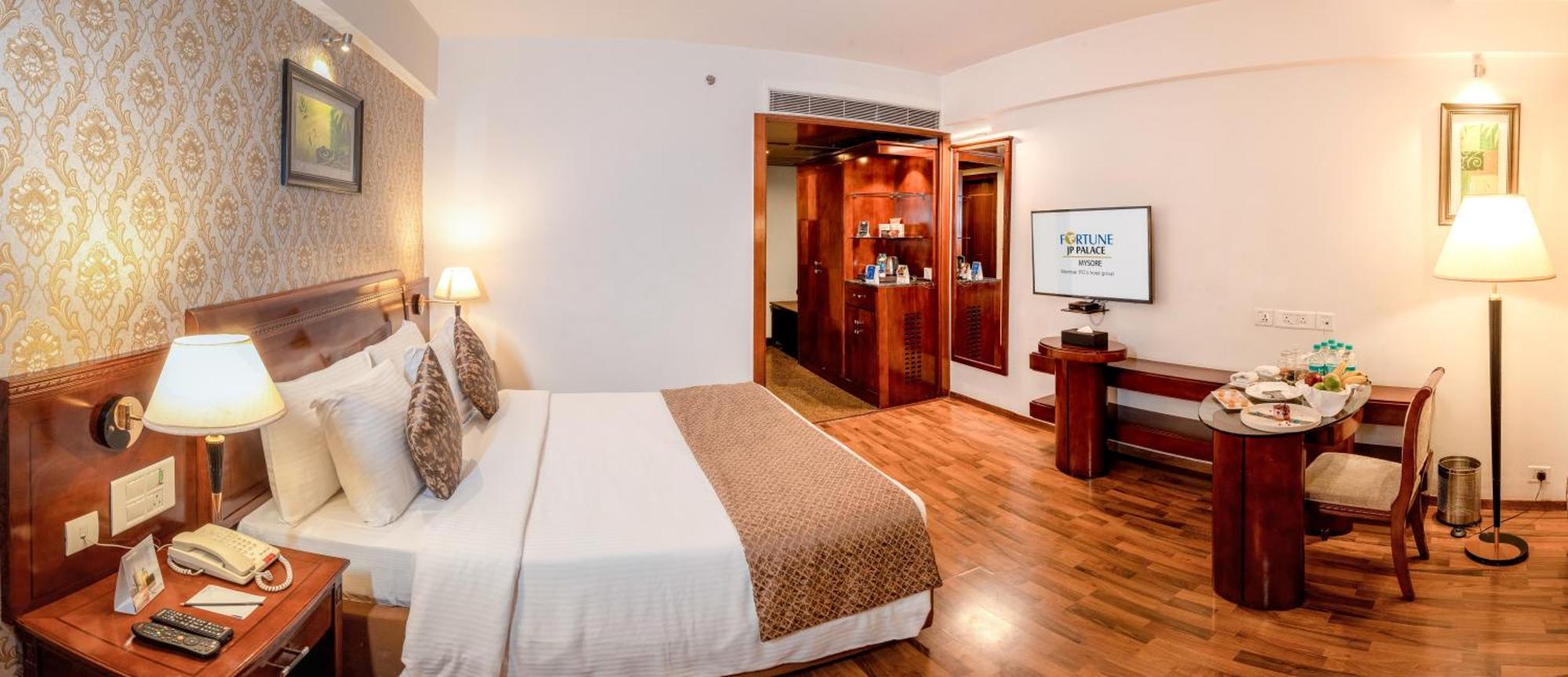 Fortune Jp Palace, Mysore - Member Itc Hotels' Group Exteriör bild