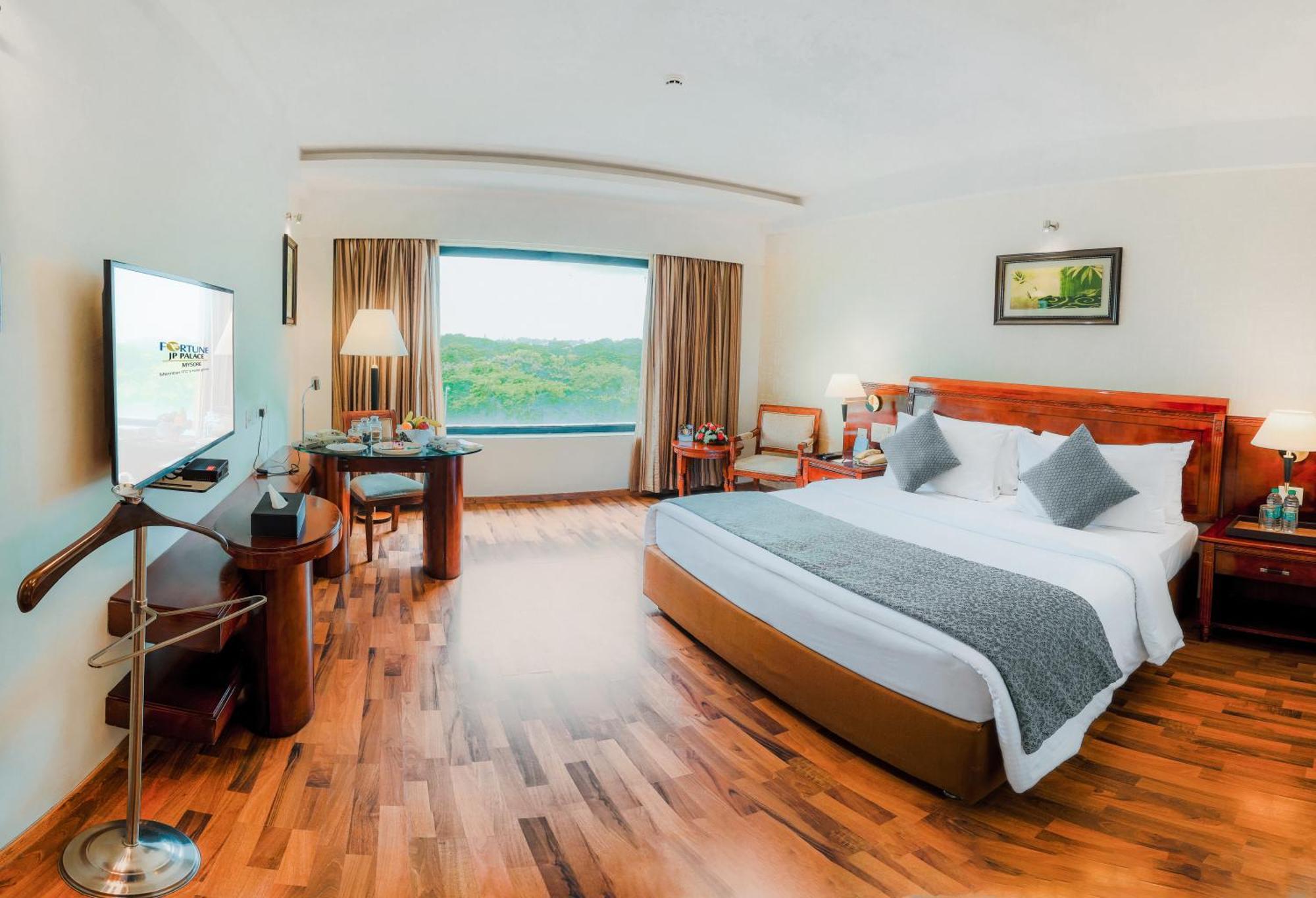 Fortune Jp Palace, Mysore - Member Itc Hotels' Group Exteriör bild Deluxe Room