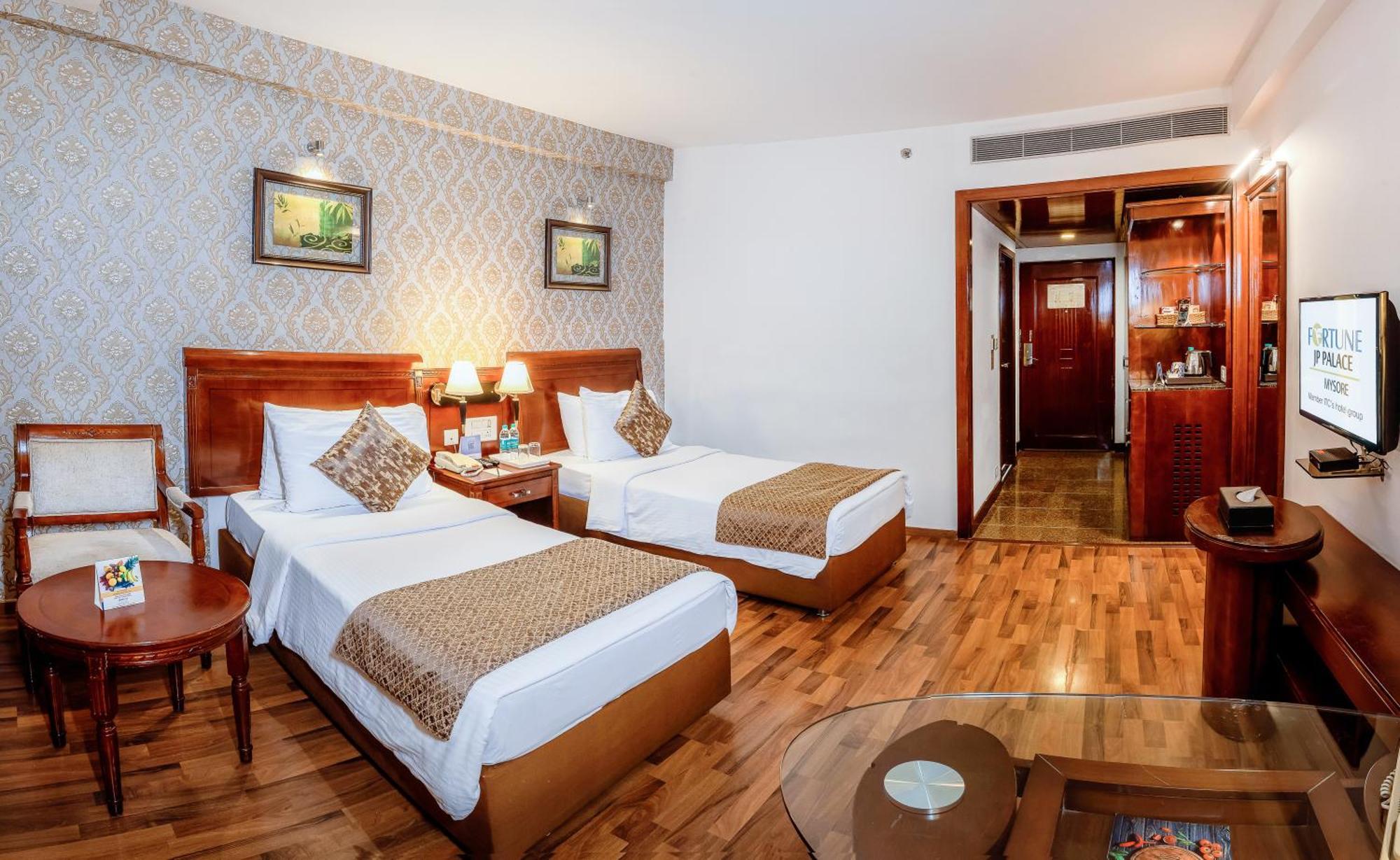 Fortune Jp Palace, Mysore - Member Itc Hotels' Group Exteriör bild
