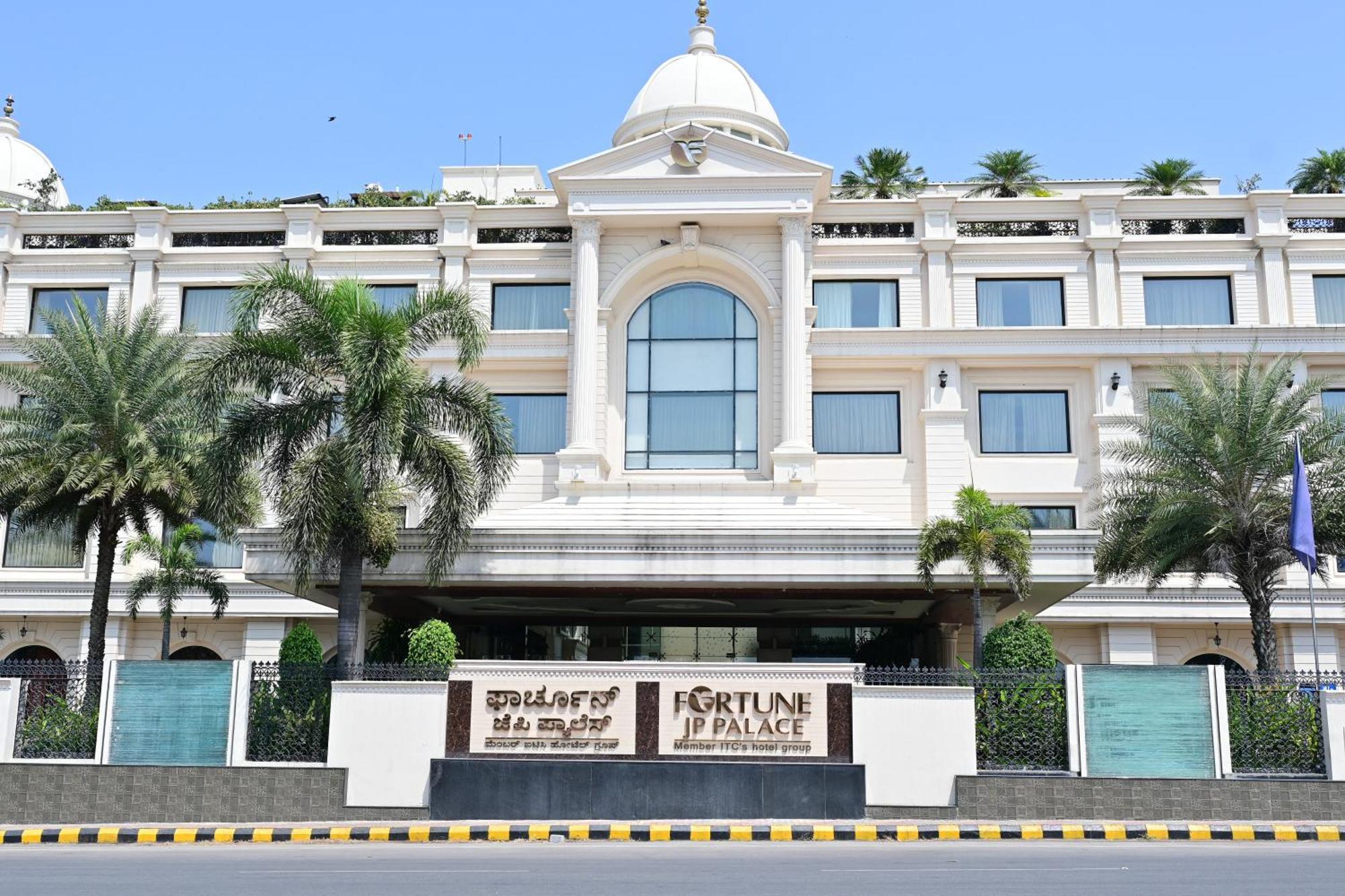 Fortune Jp Palace, Mysore - Member Itc Hotels' Group Exteriör bild Fortune Le Palace