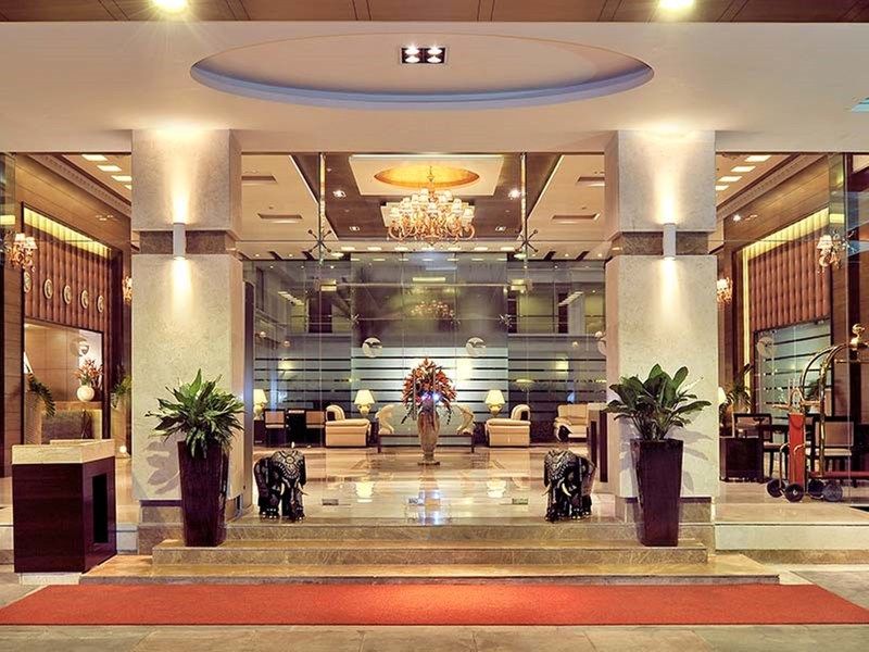 Fortune Jp Palace, Mysore - Member Itc Hotels' Group Exteriör bild Lobby