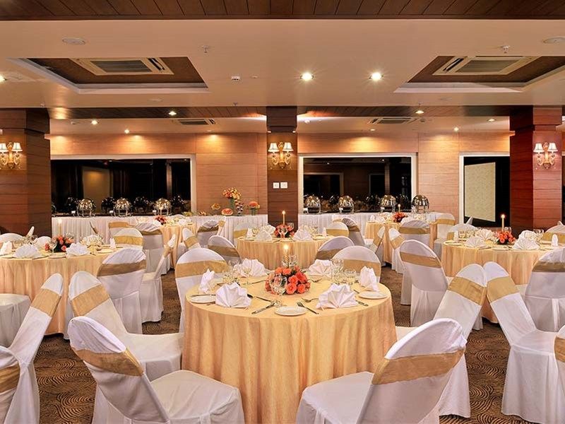Fortune Jp Palace, Mysore - Member Itc Hotels' Group Exteriör bild Banquet Hall