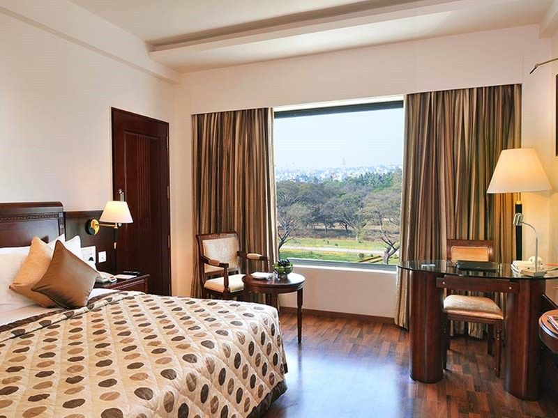 Fortune Jp Palace, Mysore - Member Itc Hotels' Group Exteriör bild A room at The Oberoi, Gurgaon